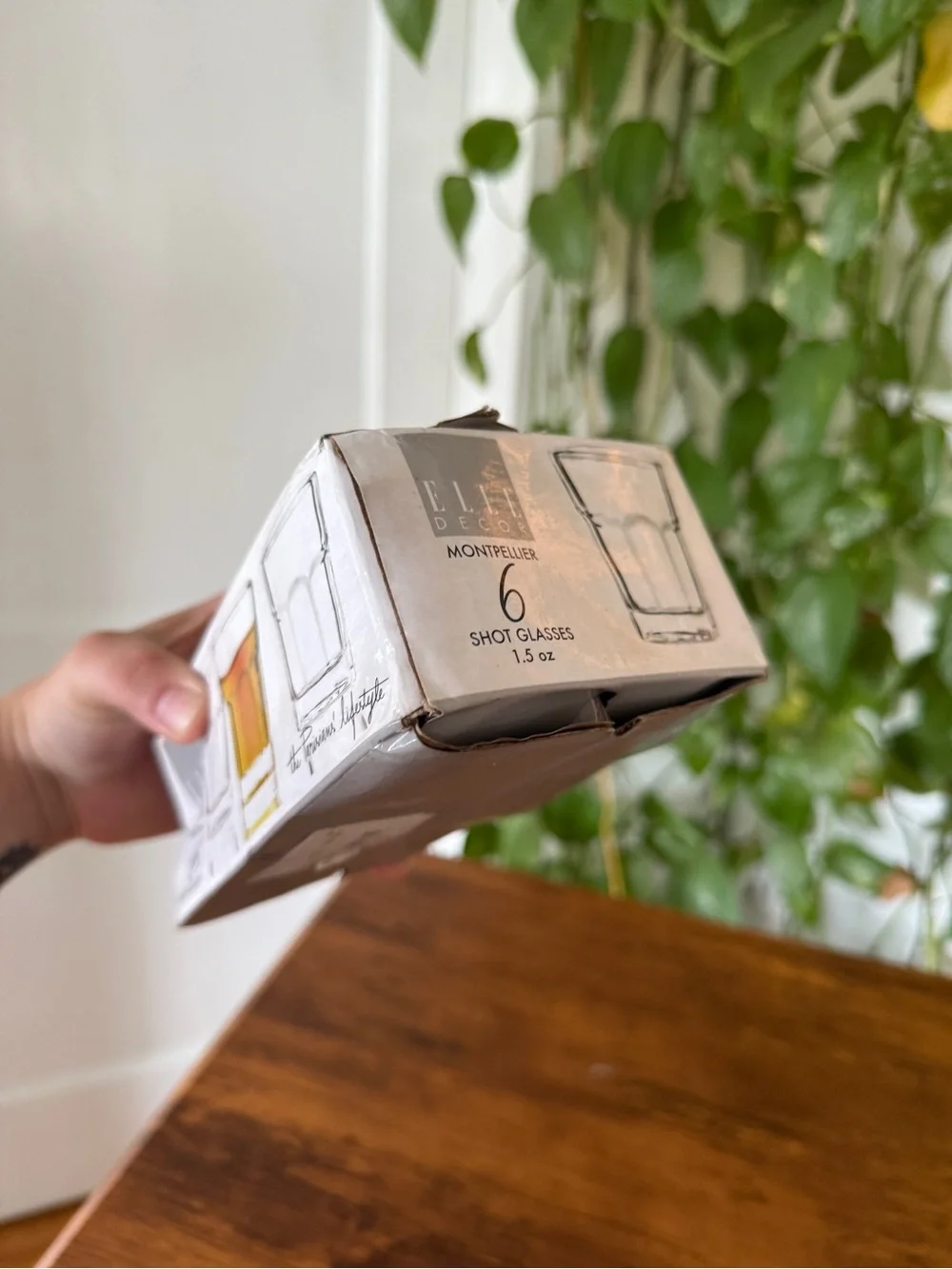 Elle box says
